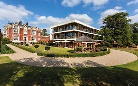 Wivenhoe House 4*